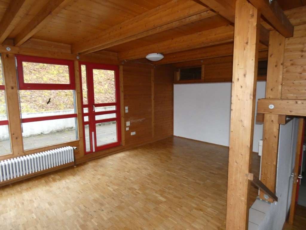 Immobilie in Weisenbach - WEISENBACH: Bauhausstilhaus mit ELW  in unverbaubarer  Aussichtslage - Bild 0