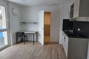 1-Zimmer vollmöbliertes Studentenapartment, im 1. OG in Erlangen Zentrum – Gabelsbergerstraße 20, 91052 Stubenloh, Erlangen – Vorschaubild 2