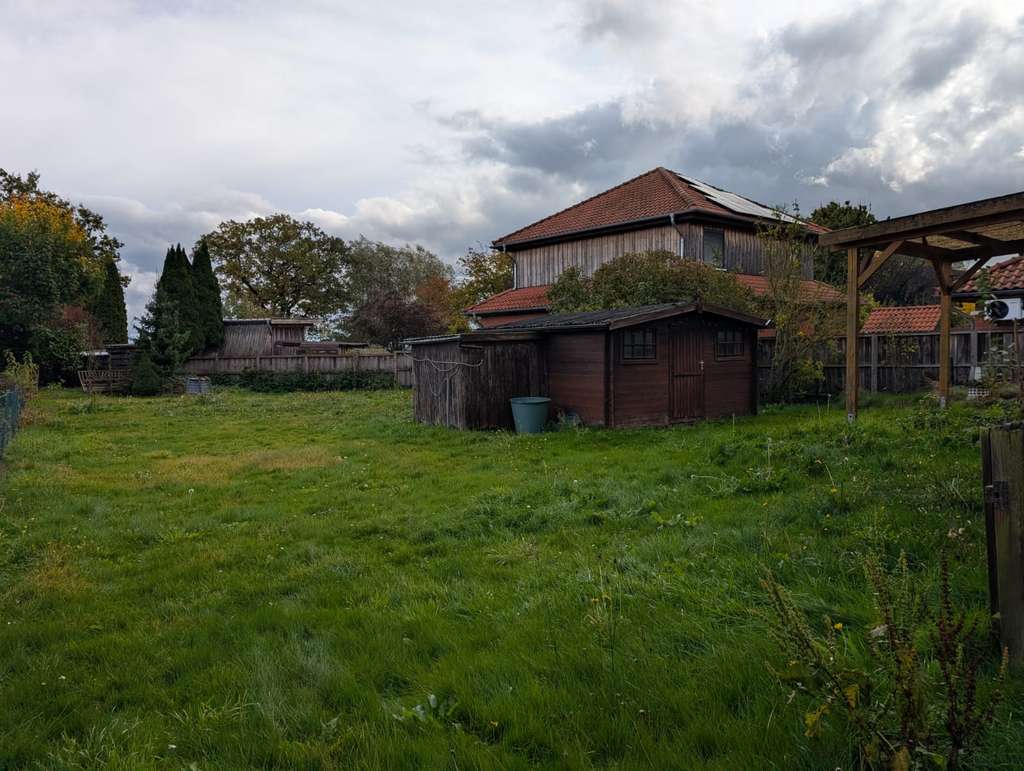 Immobilie in Wunstorf - MGK bietet Klein Heidorn: Zweifamilienhaus mit großzügiger Grundstücksfläche - Bild 2