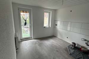 +++ Schöne helle 3- Dachgeschosswohnung +++ – Schützenplatz 11, 6712 Zeitz – Vorschaubild 8