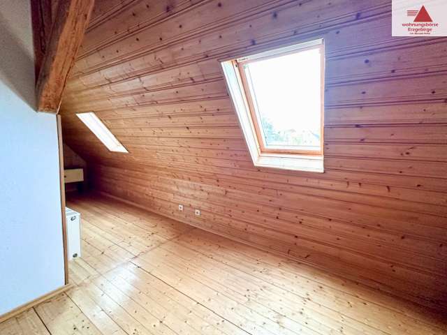 Immobilie in Pockau-Lengefeld - Großes Wohnhaus - Mehrgenerationenhaus - Ladengeschäft im Erdgeschoss - Lengefeld OT Lippersdorf! - Bild 1