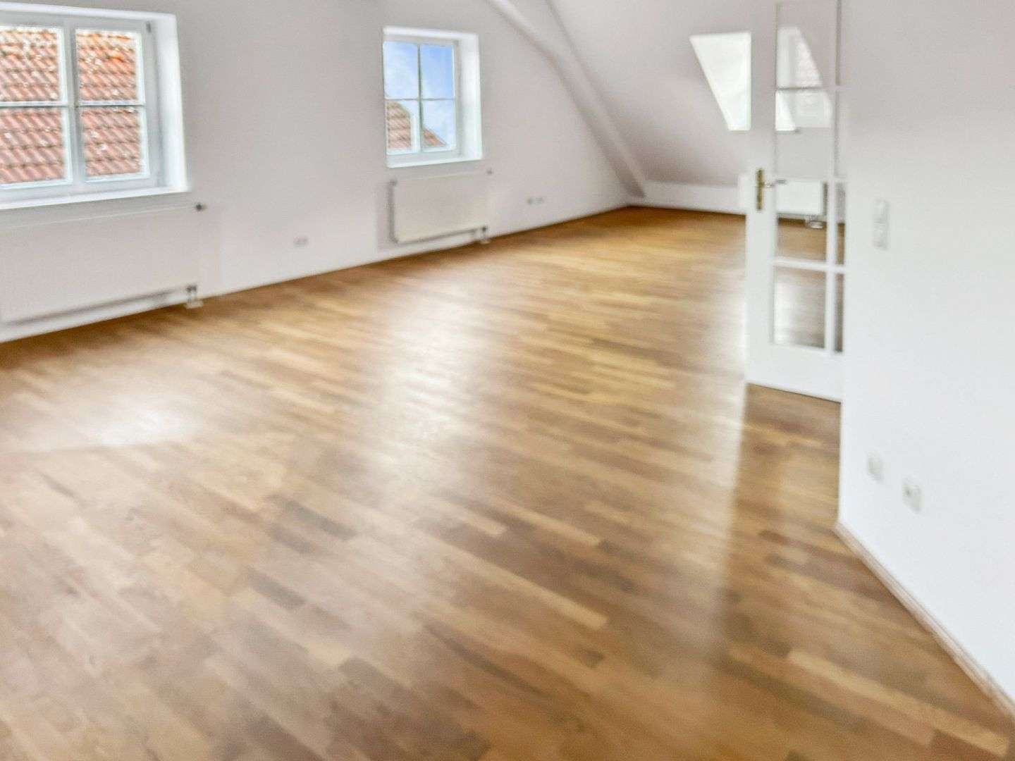 Immobilie in Vilshofen an der Donau - Traumhafte, sanierte ca. 165 m² große Penthouse-Maisonette-Wohnung im Zentrum von Vilshofen, Denkmal - Bild 0