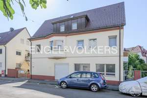 Einfamilienhaus mit zwei Wohneinheiten - PV-Anlage und Nutzfläche! – 70469 Feuerbach-Mitte, Stuttgart – Vorschaubild 2