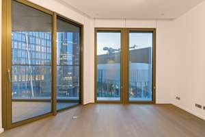 25. Stock - Mitten in der Skyline - 2-Zimmer-Wohnung im FOUR
