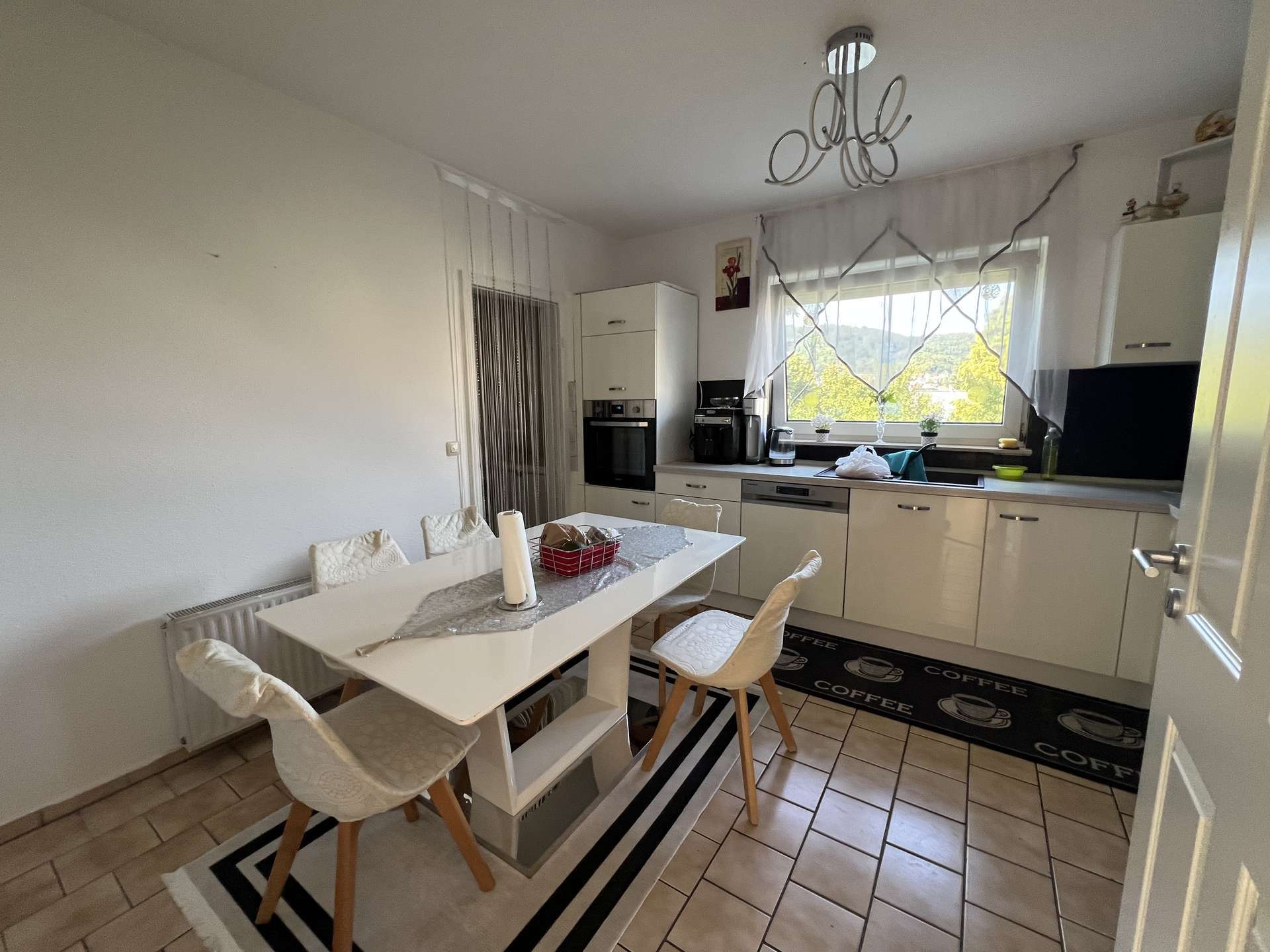 Immobilie in Linsengericht - Eigentumswohnung über 3 Etagen mit Garten - wie eine Doppelhaushälfte- - Bild 1