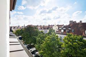 Denkmalgeschützte 5-Zimmer Maisonette-Wohnung in München-Schwabing mit genehmigten Ausbaukonzept – Die vollständige Adresse der Immobilie erhältst du vom Anbieter., 80796 Am Luitpoldpark, München – Vorschaubild 2