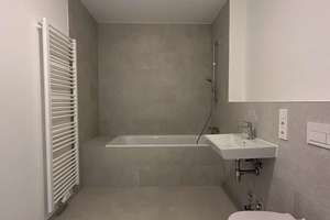 Katip | Attraktive 2-Zimmer-Wohnung mit Balkon und Tiefgarage in München-Lochhausen *neuwertig – Die vollständige Adresse der Immobilie erhältst du vom Anbieter., 81249 Lochhausen, München – Vorschaubild 17