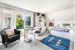 Erbp.: Wohnen, wo andere zur Ruhe kommen – Exklusives Einfamilienhaus mit Seezugang in OL-Eversten – Die vollständige Adresse der Immobilie erhältst du vom Anbieter., 26122 Eversten, Oldenburg (Oldenburg) – Vorschaubild 28