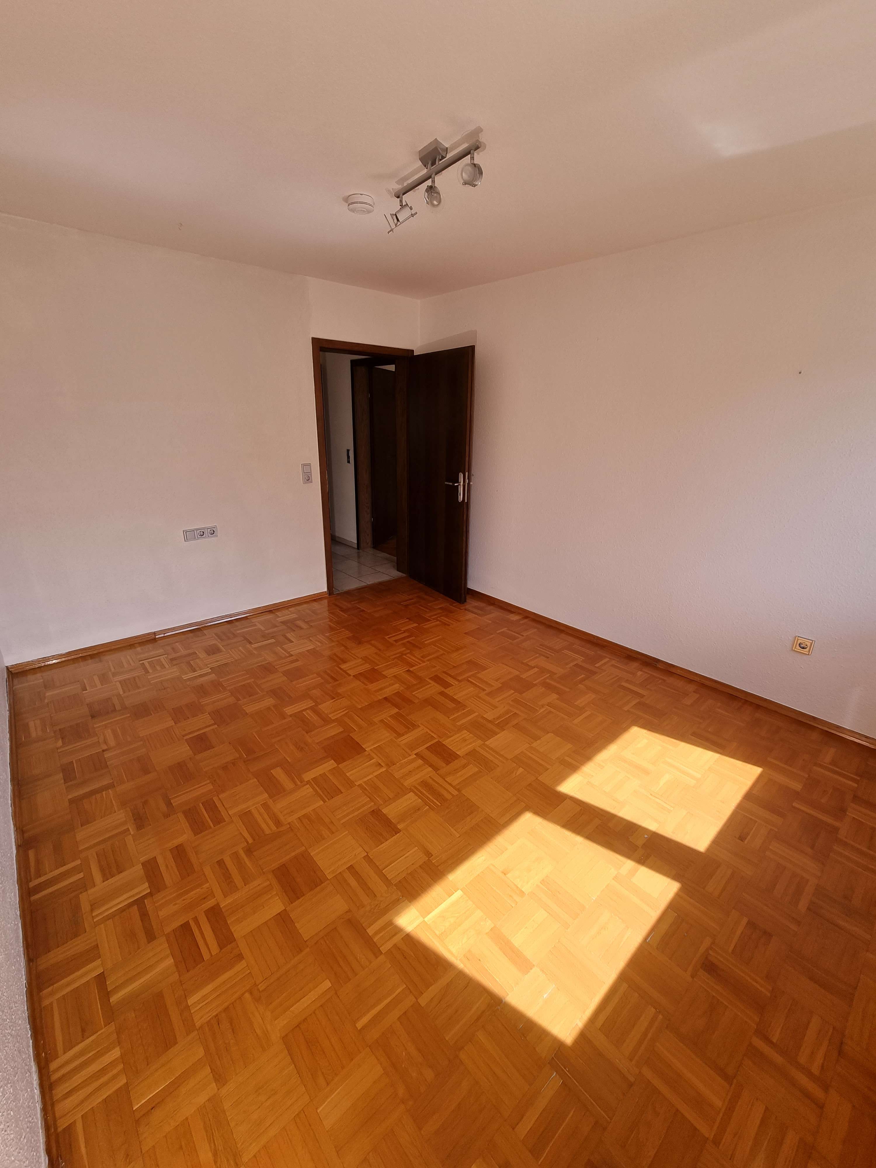 Immobilie in Gerstetten - Großes Haus, ruhige, idyllische Lage, evtl. mit Praxisräumen - Bild 1