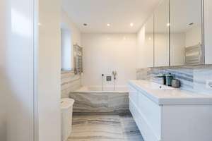 Design trifft Weitläufigkeit: Modernisierte Wohnperle mit 233 qm Wohnfläche - inkl. Video! – Die vollständige Adresse der Immobilie erhältst du vom Anbieter., 79725 Laufenburg (Baden) – Vorschaubild 18