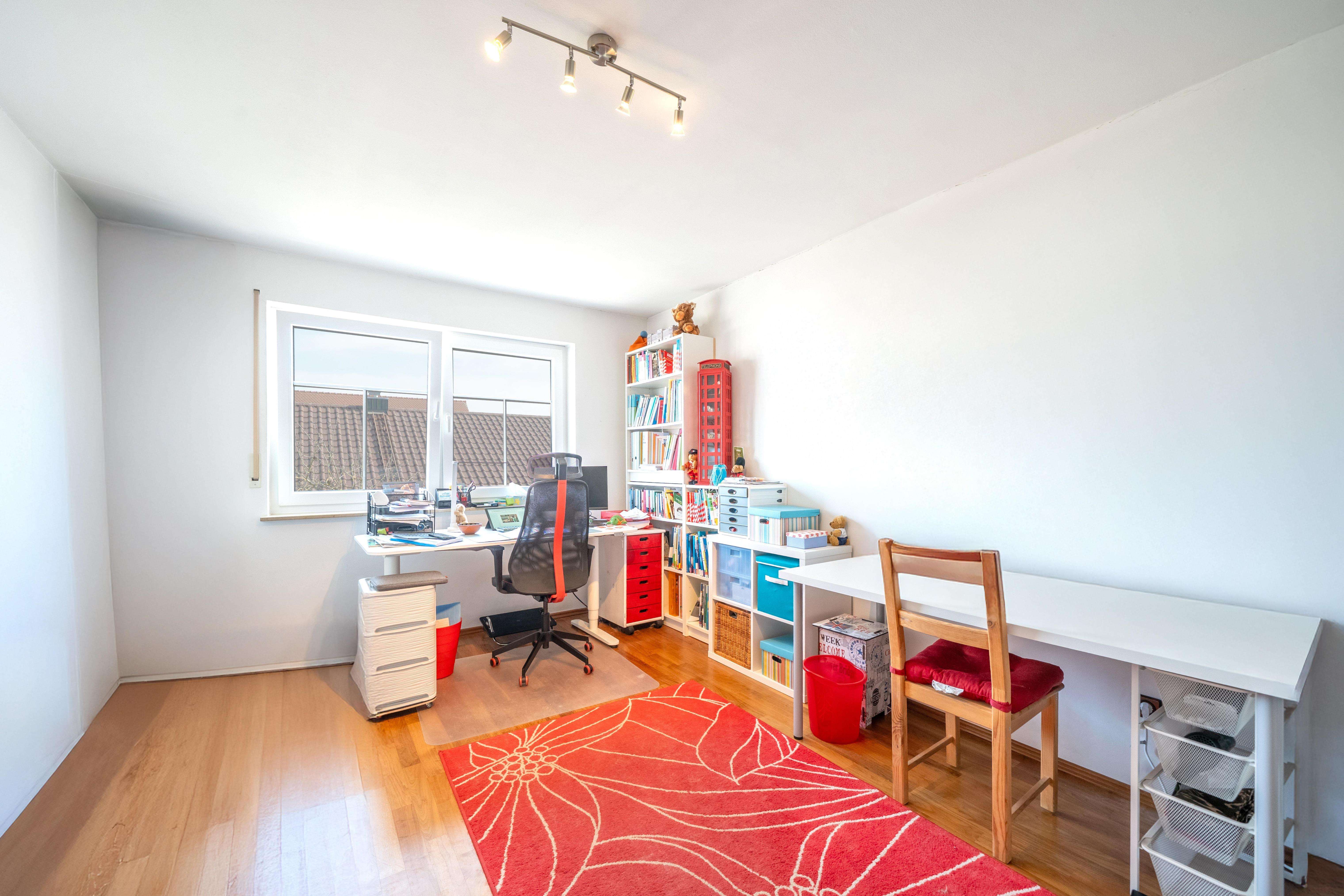 Immobilie in Waidhofen - Mindestgebot 400.000 € - Attraktives 3-Parteien-Haus mit Charakter - Bild 2