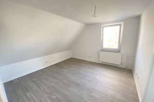 Singles aufgepasst! Gemütliche 1-Zimmer-Wohnung unterm Dach – An der Steinhalde 56, 44879 Dahlhausen, Bochum – Vorschaubild 3