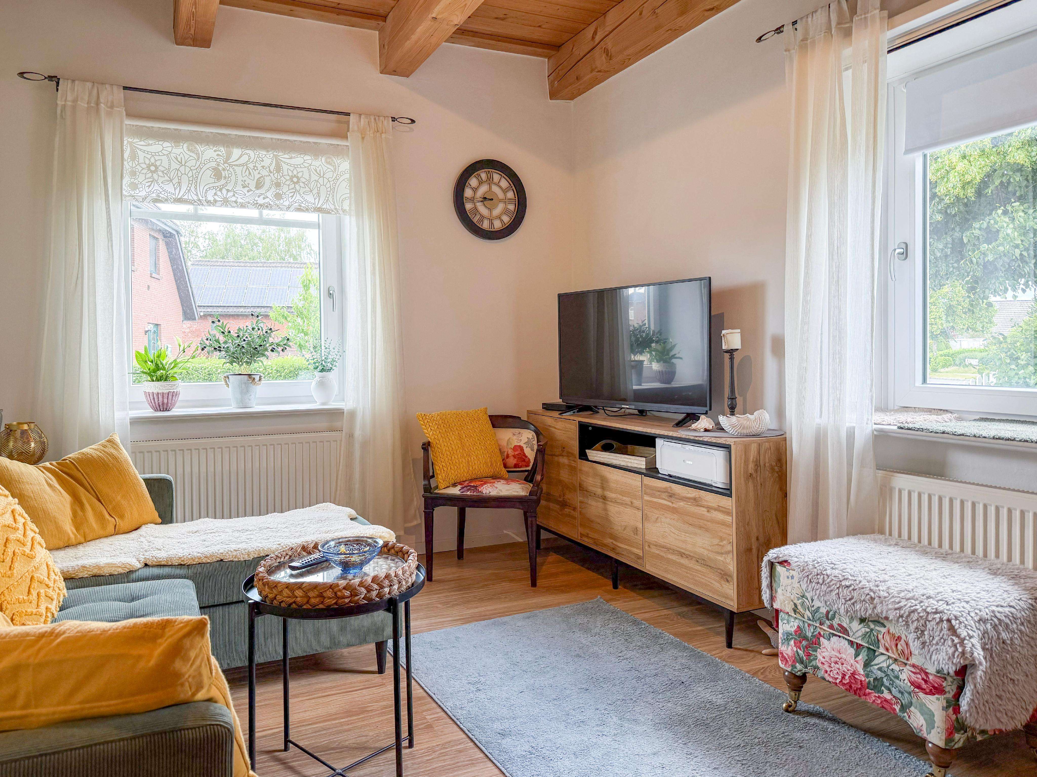 Immobilie in Stapel - Charmantes Landhaus mit drei Wohneinheiten im Herzen von Stapel - Bild 0