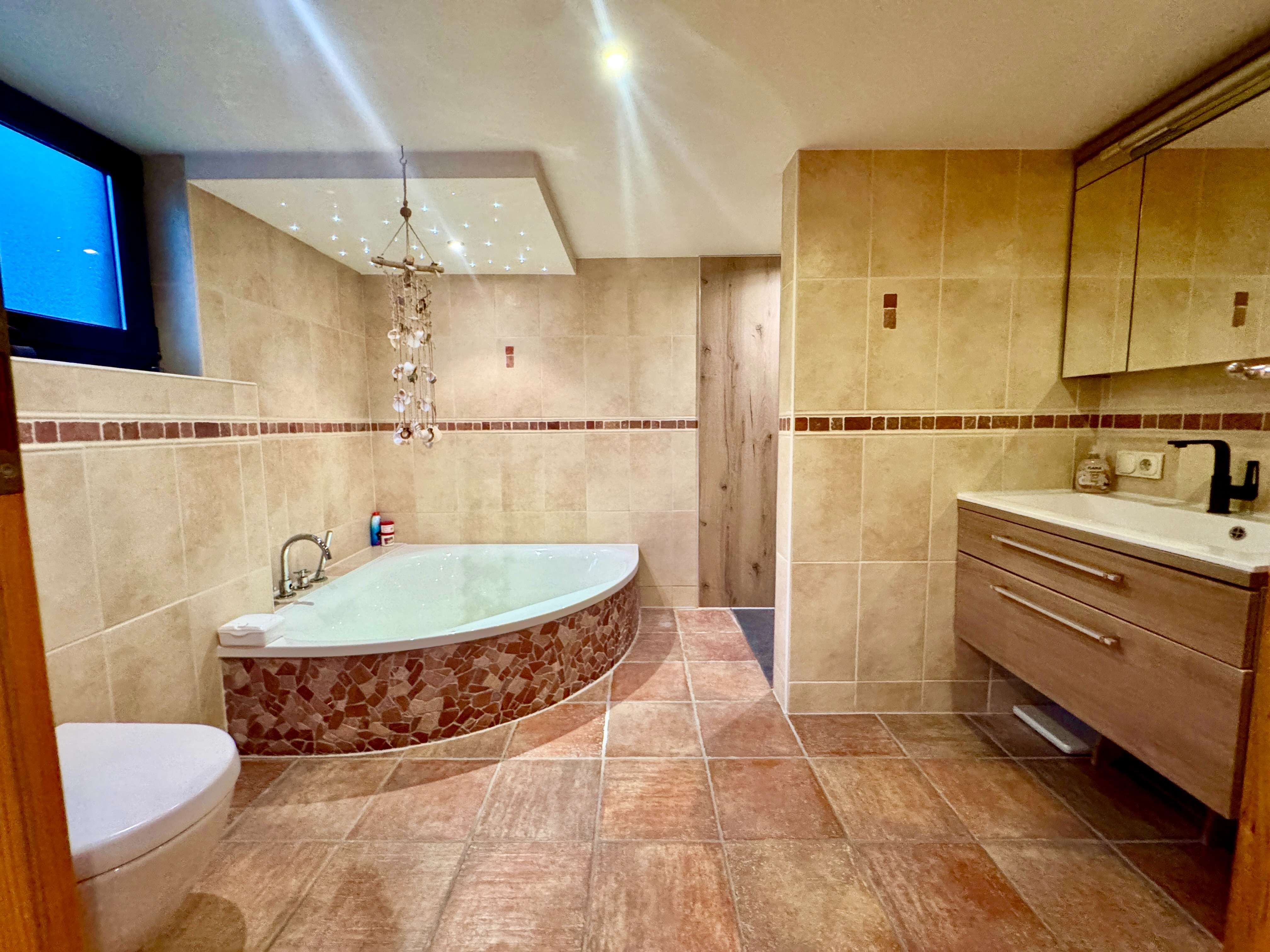 Immobilie in Wietzen - Modernisiertes Zweifamilienhaus mit Einliegerwohnung, Specksteinofen und PV Anlage in Wietzen! - Bild 0