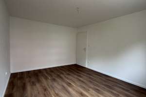 Modernisierte 3-Zimmer-Wohnung mit Balkon in ruhiger Lage – Franz-Wolter-Straße 18, 81925 Oberföhring, München – Vorschaubild 9