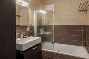 Property thumbnail 12