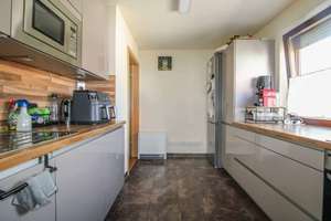 Einziehen und Wohlfühlen - Doppelhaushälfte mit großer Terrasse ; Garage und 4 Außenstellplätze – Die vollständige Adresse der Immobilie erhältst du vom Anbieter., 72475 Bitz – Vorschaubild 13