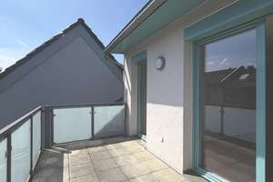 7527 - Nähe Mühlburger Tor! 4-Zimmer-Maisonettewohnung mit Balkon und TG-Stellplatz!
