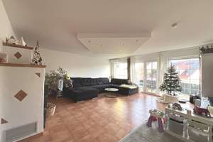 Großzügiges Reihenhaus mit 7 Zimmern, Carport und Stellplätzen in ruhiger Lage – Die vollständige Adresse der Immobilie erhältst du vom Anbieter., 97271 Kleinrinderfeld – Vorschaubild 8