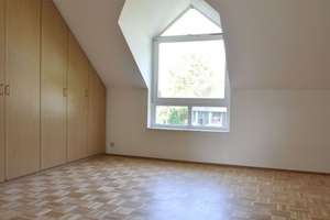 geräumiger Familientraum mit sechs Zimmern und großem Garten in Aachen-Laurensberg/Richterich – Die vollständige Adresse der Immobilie erhältst du vom Anbieter., 52072 Laurensberg (Statistischer Bezirk), Aachen – Vorschaubild 12