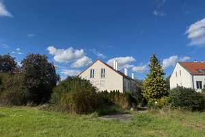 ***Wohnen, wo andere Urlaub machen – Charmantes Reihenhaus nahe Kulkwitzer See***