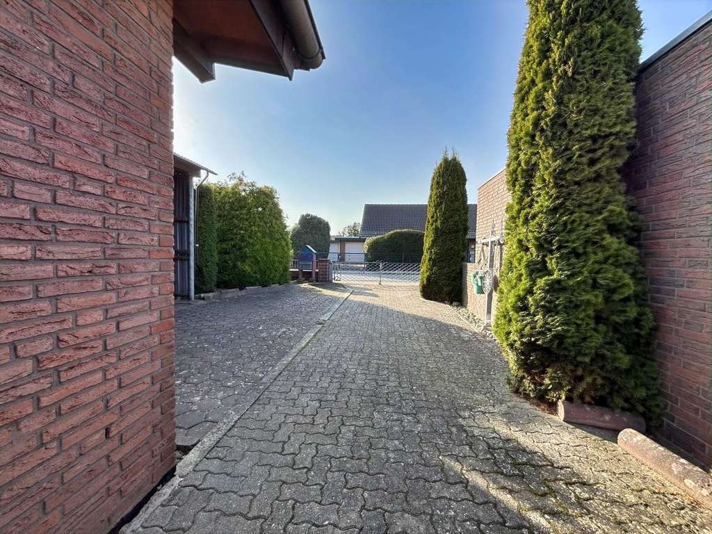 Immobilie in Wathlingen - Charmanter Bungalow mit großem Garten - Bild 3