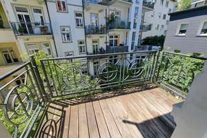 Gemütliche 2 Zimmer Wohnung mit hochwertiger Einbauküche und Balkon