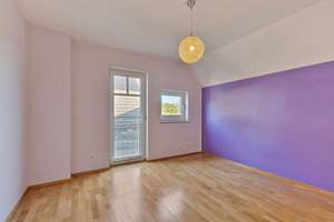 Traumhaftes Haus zum Direktbezug, mit schönem Schwimmteich in Köln-Blumenberg – Die vollständige Adresse der Immobilie erhältst du vom Anbieter., 50765 Blumenberg, Köln – Vorschaubild 9