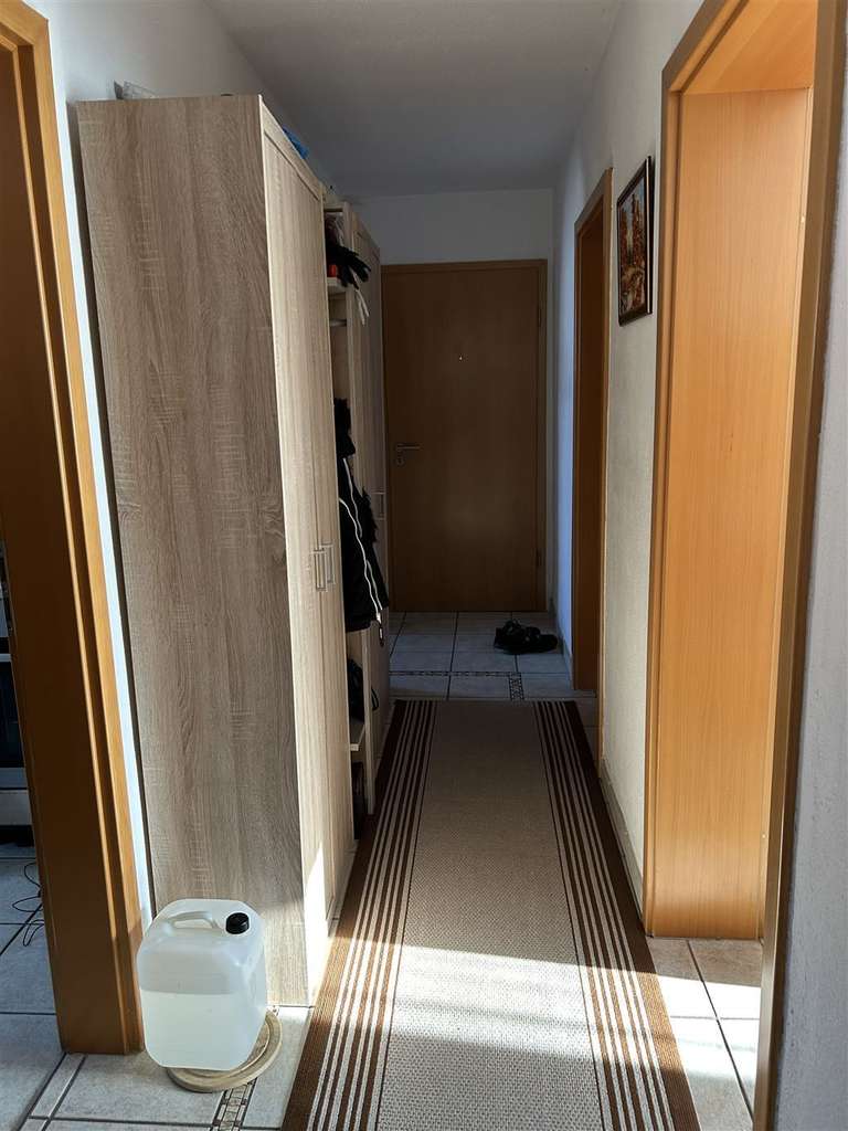 Immobilie in Durmersheim - Großzügige 4-Zimmer-Wohnung in gepflegten Mehrfamilienhaus in Durmersheim - Bild 3