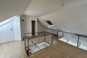 Modernisierte, schicke 3,5-Zimmer-Maisonette-Wohnung *teilmöbliert* – Die vollständige Adresse der Immobilie erhältst du vom Anbieter., 69124 Kirchheim, Heidelberg – Vorschaubild 6