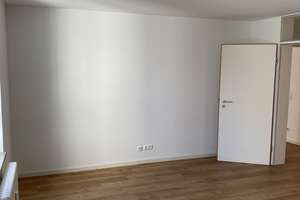 Geschmackvolle und geräumige 3-Zimmer-Wohnung mit Balkon und Einbauküche in Sendling, München – Die vollständige Adresse der Immobilie erhältst du vom Anbieter., 81373 Untersendling, München – Vorschaubild 5