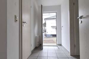 Geräumiges RMH mit Garten & 4 Pkw-Stellplätzen – Die vollständige Adresse der Immobilie erhältst du vom Anbieter., 65428 Rüsselsheim am Main – Vorschaubild 2