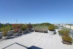 Attraktive, großzügige Dachterrassen-Wohnung mit Alpenblick und separater Einliegerwohnung