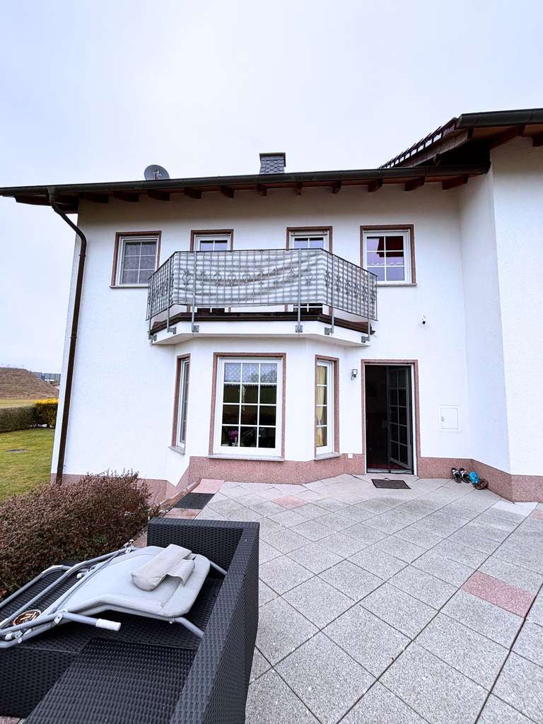 Immobilie in Neuental - Traumhaus in Bestlage: 240 m² | Kamin, Sauna, neuer Küche & großem Garten – sofort bezugsbereit - Bild 3