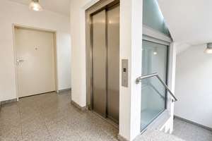 Stilvolles Penthouse mit großzügigen Außenflächen in einer der besten Lagen Darmstadts – Die vollständige Adresse der Immobilie erhältst du vom Anbieter., 64285 Mitte, Darmstadt – Vorschaubild 2