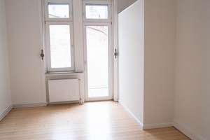 ruhige 3 Zimmer Wohnung mit zwei Balkonen, provisionsfrei – Die vollständige Adresse der Immobilie erhältst du vom Anbieter., 65195 Westend / Bleichstraße, Wiesbaden – Vorschaubild 5