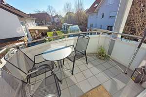 SOLIDE, MASSIV, WERTBESTÄDIG!!! Attraktive 2- Zimmer- ETW  mit Balkon und Carport – Riedweg 3, 36266 Heringen (Werra) – Vorschaubild 1