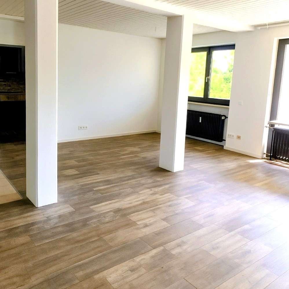 Immobilie in Zeitlarn - Attraktive 3-Zimmer-Wohnung mit Balkon-Oase – unweit von Regensburg - Bild 1