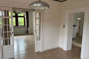 Villa mit angrenzender Gewerbeeinheit (Büro/Praxis) – Oberbergischer Kreis – Vorschaubild 9