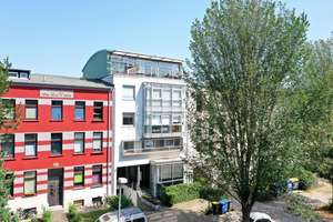 Möbliertes Appartement in Rostocker KTV (Ulmencampus) - Terrasse, Abstellkammer, Stellplatz – Ulmenstraße 26, 18057 Kröpeliner-Tor-Vorstadt, Rostock – Vorschaubild 2