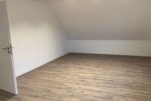 Attraktive 3-Zimmer-Wohnung mit Balkon und Einbauküche – Die vollständige Adresse der Immobilie erhältst du vom Anbieter., 74074 Heilbronn, Heilbronn – Vorschaubild 2