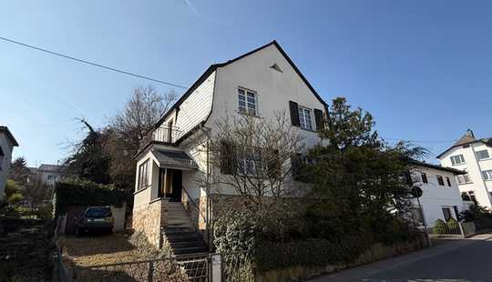 Bild von BIETERVERFAHREN ! - Wohnhaus in guter Wohnlage von Niedernhausen-Königshofen