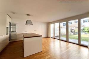 Einzigartiges Stadthaus im ruhigen Innenhof – Reihenmittelhaus mit Garten  exklusiver Dachterrasse – Die vollständige Adresse der Immobilie erhältst du vom Anbieter., 90429 Bärenschanze, Nürnberg – Vorschaubild 13