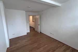 Charmante Souterrainwohnung mit Terrasse in der Regensburger Innenstadt – Die vollständige Adresse der Immobilie erhältst du vom Anbieter., 93047 Innenstadt, Regensburg – Vorschaubild 5