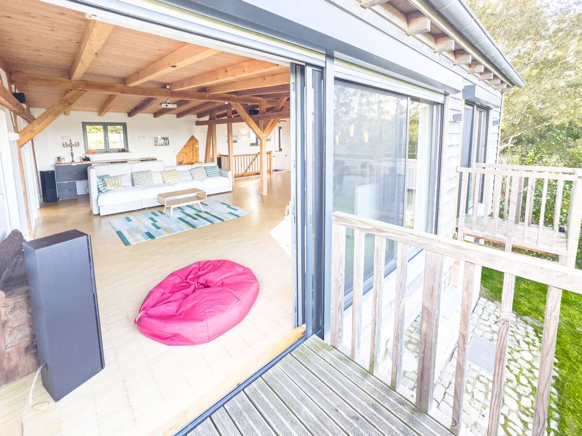 Immobilie in Groß Mohrdorf - Stilvoll & hochwertig saniertes Landhaus mit Wasserblick nähe Stralsund // 2WE // 317m² // PV-Anlage - Bild 2