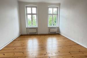 **Besichtigung: Sa., 08.08. um 12:15 Uhr** Wohnen im stilvollen Altbau nahe Schloss Sanssouci!