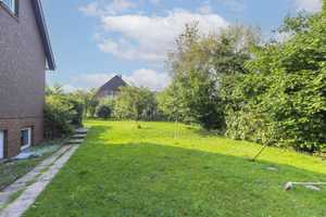 Zuhause mit Garten, 2 Garagen und 2 Freistellplätzen in naturnaher Lage – Steinburg (Kreis) – Vorschaubild 13