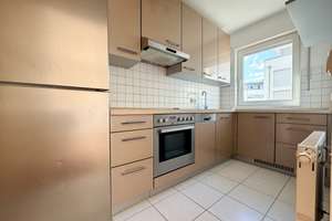 ***Gepflegte 2-Zimmer-Erdgeschosswohnung mit Südwest-Balkon und TG-Stellplatz – sofort frei*** – 63225 Langen (Hessen) – Vorschaubild 4