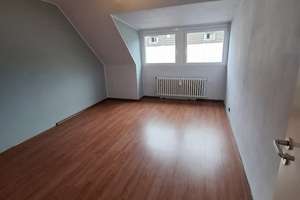 Zentraler geht es nicht: 2-Zimmer-DG-Wohnung nahe Uni Köln  – Zülpicher Straße 24, 50674 Neustadt/Süd, Köln – Vorschaubild 16