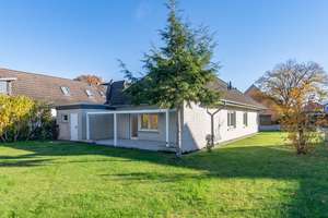 Ebenerdiges Wohnen im freistehenden Bungalow im Herzen von Weyhe-Sudweyhe! – Die vollständige Adresse der Immobilie erhältst du vom Anbieter., 28844 Weyhe – Vorschaubild 2